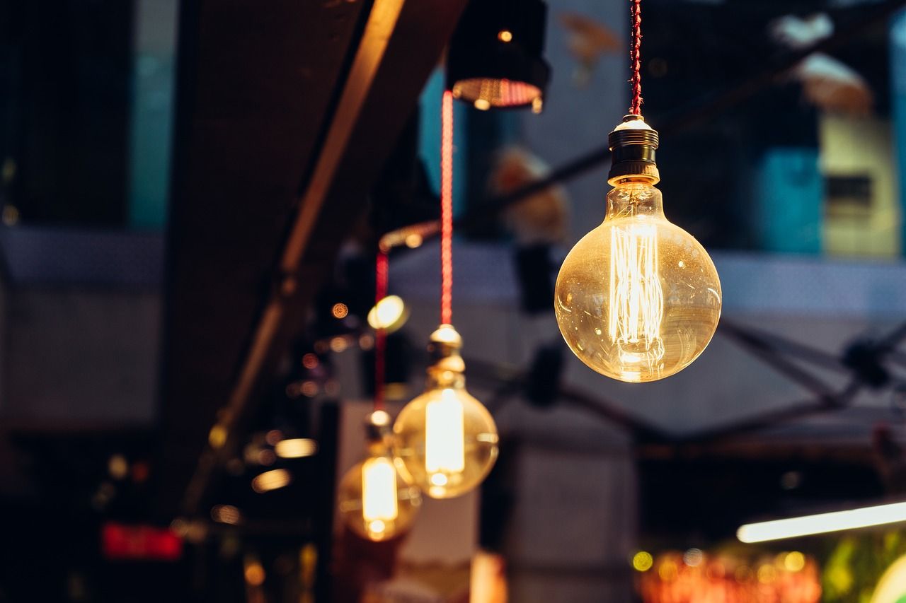 entdecken sie die neuesten trends in der beleuchtung, von modernen pendelleuchten bis hin zu energieeffizienten led-lampen. gestalten sie ihre räume mit stilvollem lichtdesign und schaffen sie eine einladende atmosphäre.