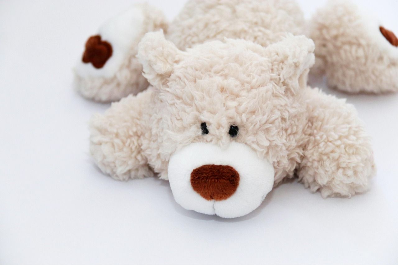 entdecken sie eine große auswahl an spielzeugen für babys! von weichen stofftieren bis zu farbenfrohen stapelspielzeugen – sorgen sie für freude und lernspaß in den ersten lebensjahren ihres kindes.
