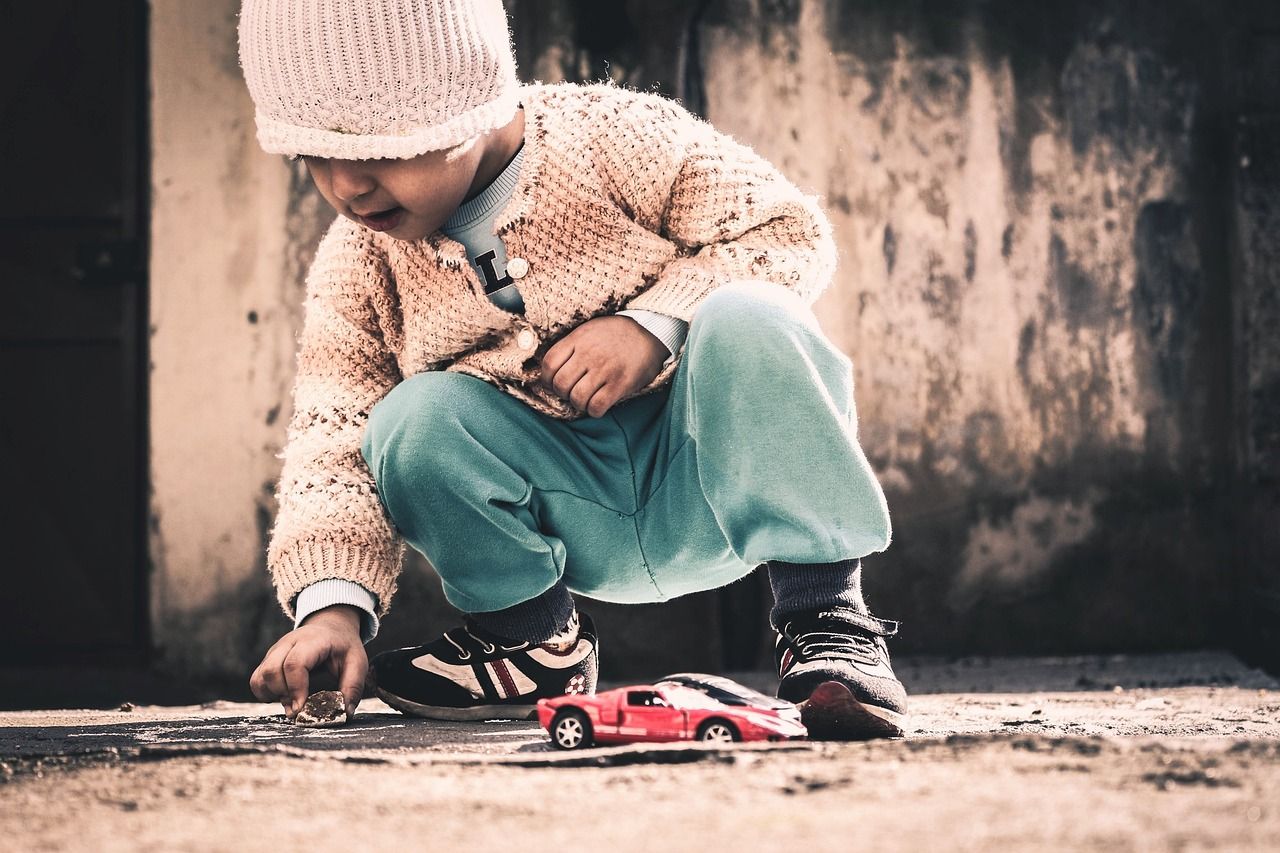 entdecken sie kreative möglichkeiten zur spielzeugorganisation! optimieren sie den raum ihrer kinder mit praktischen tipps und ideen für die aufbewahrung von spielzeugen.