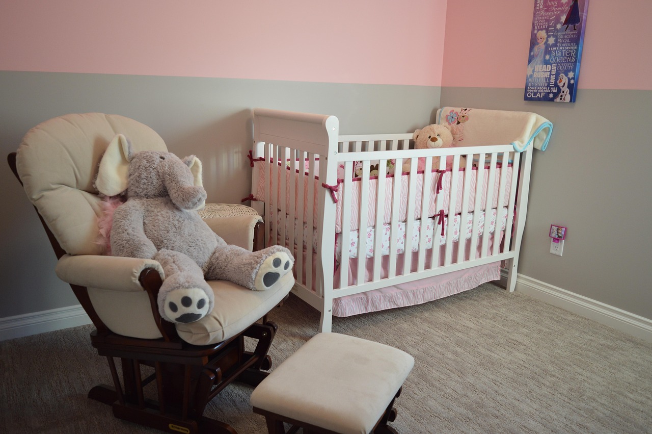 Vorbereitung eines babyzimmers: tipps und ideen
