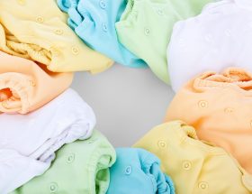 entdecken sie die vorteile von stoffwindeln – umweltfreundlich, kosteneffektiv und weich für die empfindliche haut ihres babys. erfahren sie, wie sie die besten stoffwindeln für ihr kind auswählen und pflegen können.