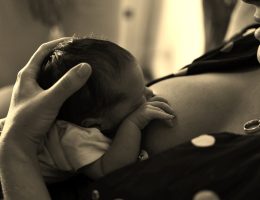 entdecken sie die vorteile des stillens für mutter und kind. erfahren sie hilfreiche tipps und informationen zur stillzeit, stillfreundlichen ernährung und emotionaler unterstützung. stillen bildet eine wichtige bindung zwischen mutter und kind.