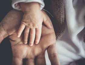 entdecken sie hilfreiche tipps und ratschläge zum thema elternschaft. erfahren sie, wie sie ihre kinder liebevoll und effektiv erziehen können.