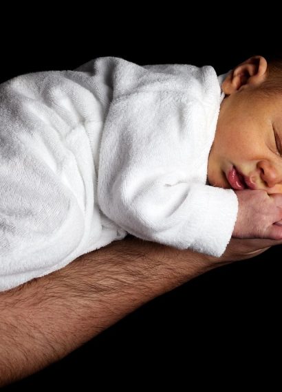 entdecken sie wertvolle tipps und ratschläge zur säuglingspflege. lernen sie, wie sie das wohlbefinden und die gesundheit ihres babys fördern können, während sie liebevoll und sicher auf die bedürfnisse ihres kleinen schatzes eingehen.