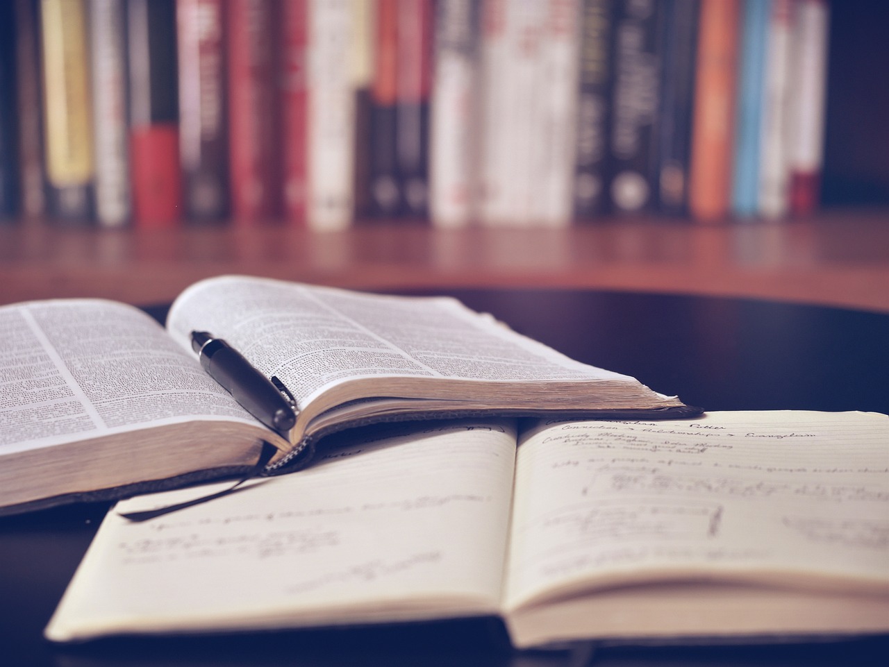 entdecken sie die vorteile des selbststudiums: flexibles lernen, individuelle anpassung an ihre bedürfnisse und die möglichkeit, in ihrem eigenen tempo neue fähigkeiten und wissen zu erwerben.